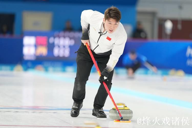 中国组合收获冬奥会冰壶混双资格赛五连胜 中国组合收获冬奥会冰壶混双资格赛五连胜